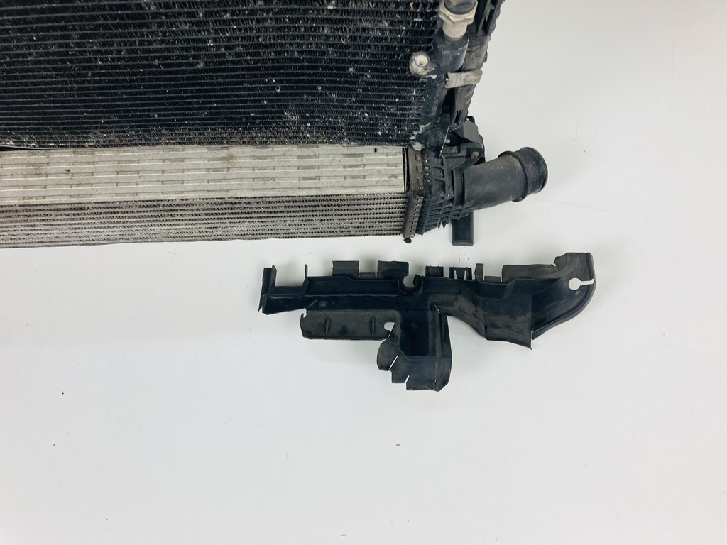 фото №5, Audi a4 b8 2.0tdi радиатор вентиляторы комплект