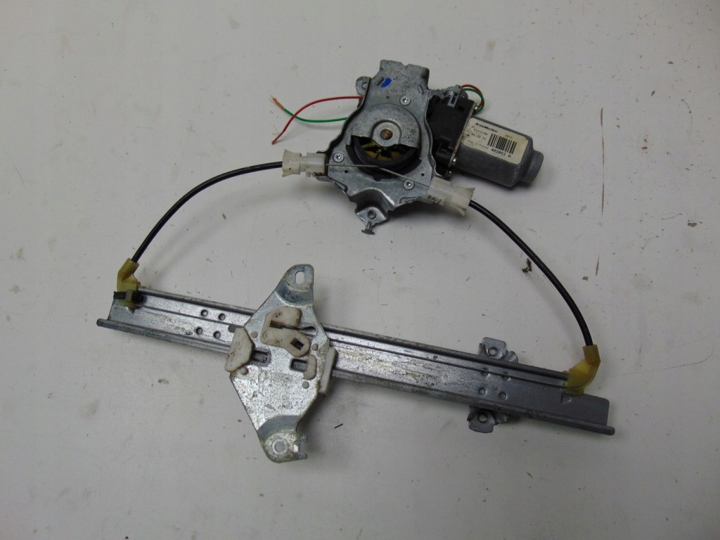 Механизм стекло ele. левое  задняя nissan qashqai j10 европа 402053a Недорого