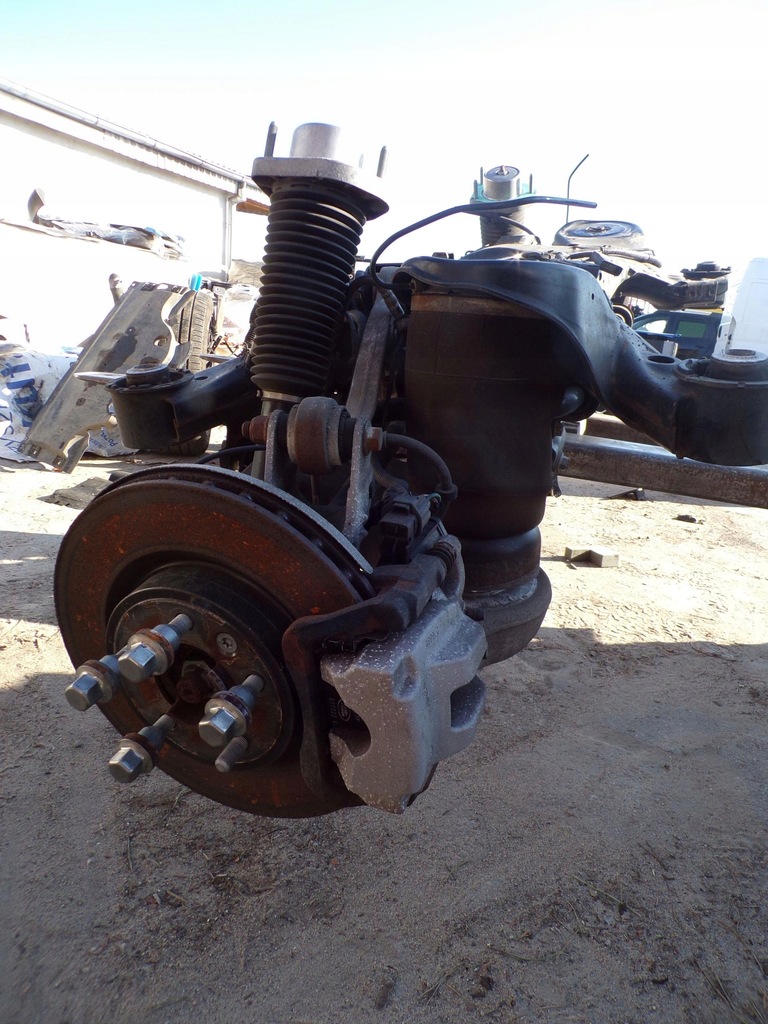 фото №8, Oś балка подвеска задняя land rover discovery v