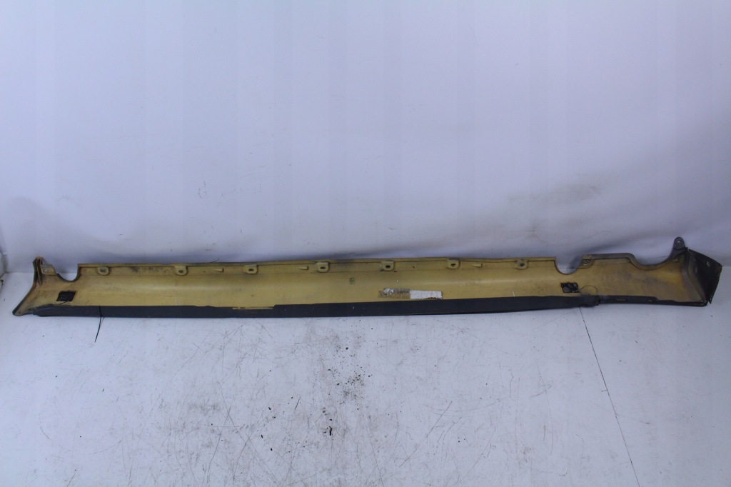 Молдинг порог правая mercedes w140 Недорого