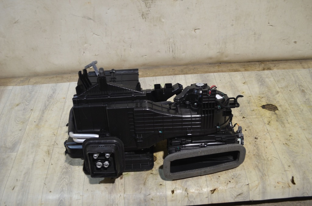 фото №7, Mini cooper se j01 обігрівач