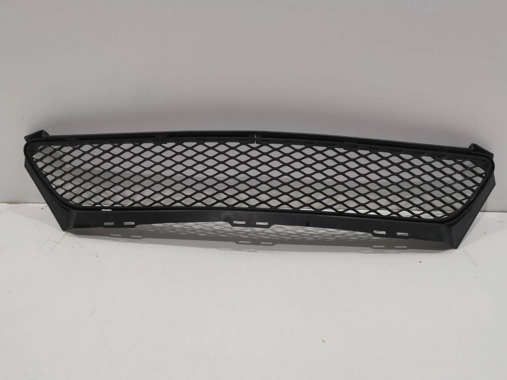 фото №1, Mercedes slk r171 решётка бампера передний lux !