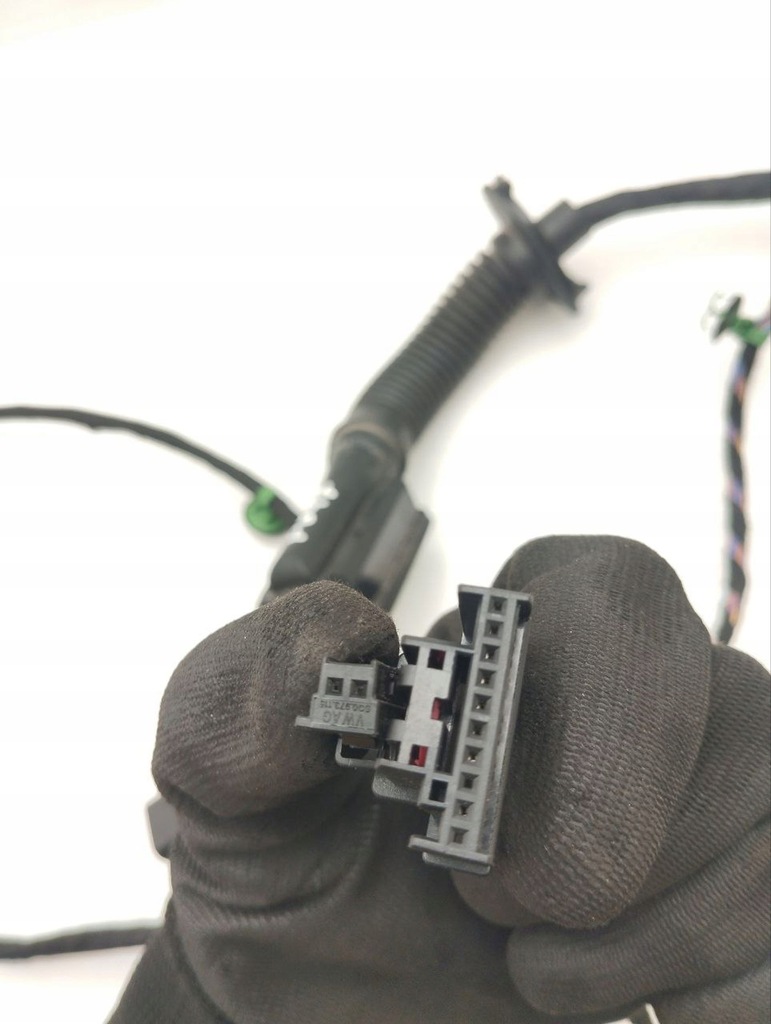 фото №5, Porsche taycan 9j1 2023 жгут трубопровод дверь задних 9j1971693e