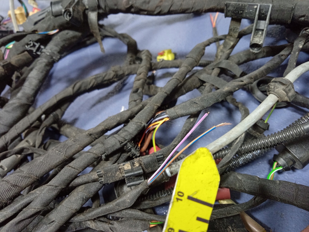 фото №8, Audi q4 e-tron запобіжники електропроводка відсік двигуна електрик