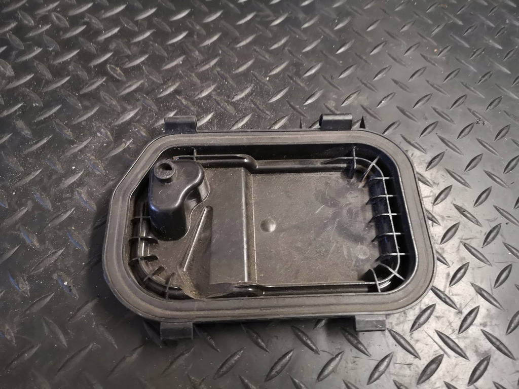 фото №7, Заглушка лампы левый перед audi a6 c6 160163-00l