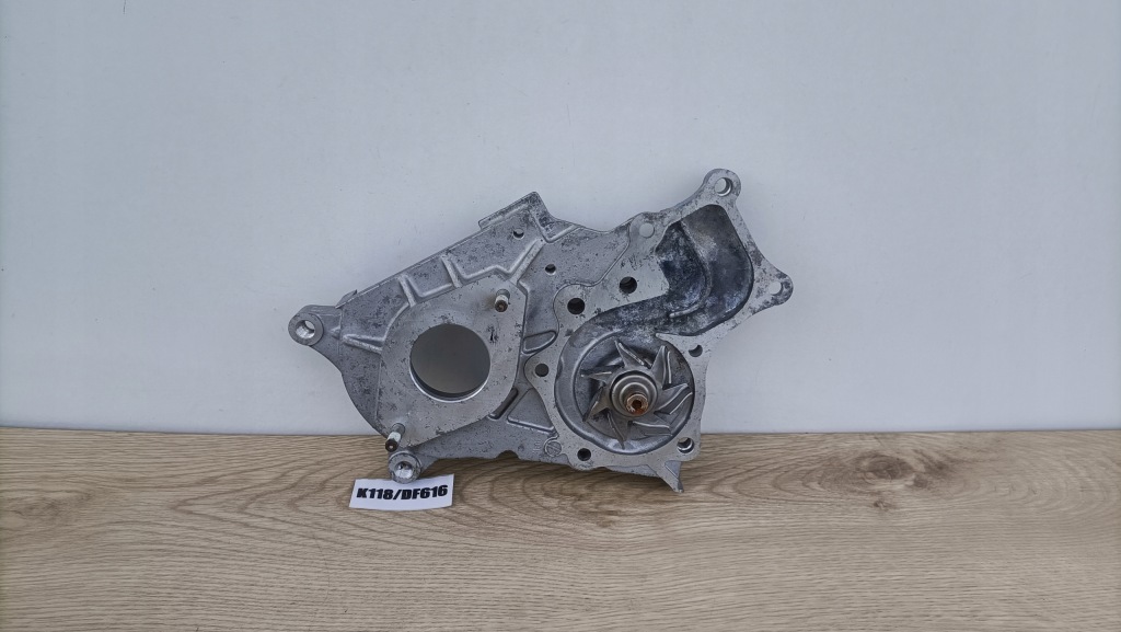 фото №1, Крышка насос wody toyota avensis corolla verso rav4 2.0d k118/df616