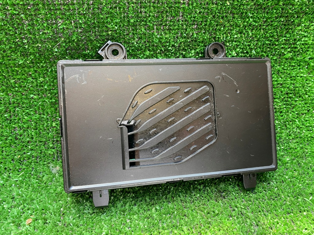 фото №1, A1779000909 зарядное устройство индукционная mercedes