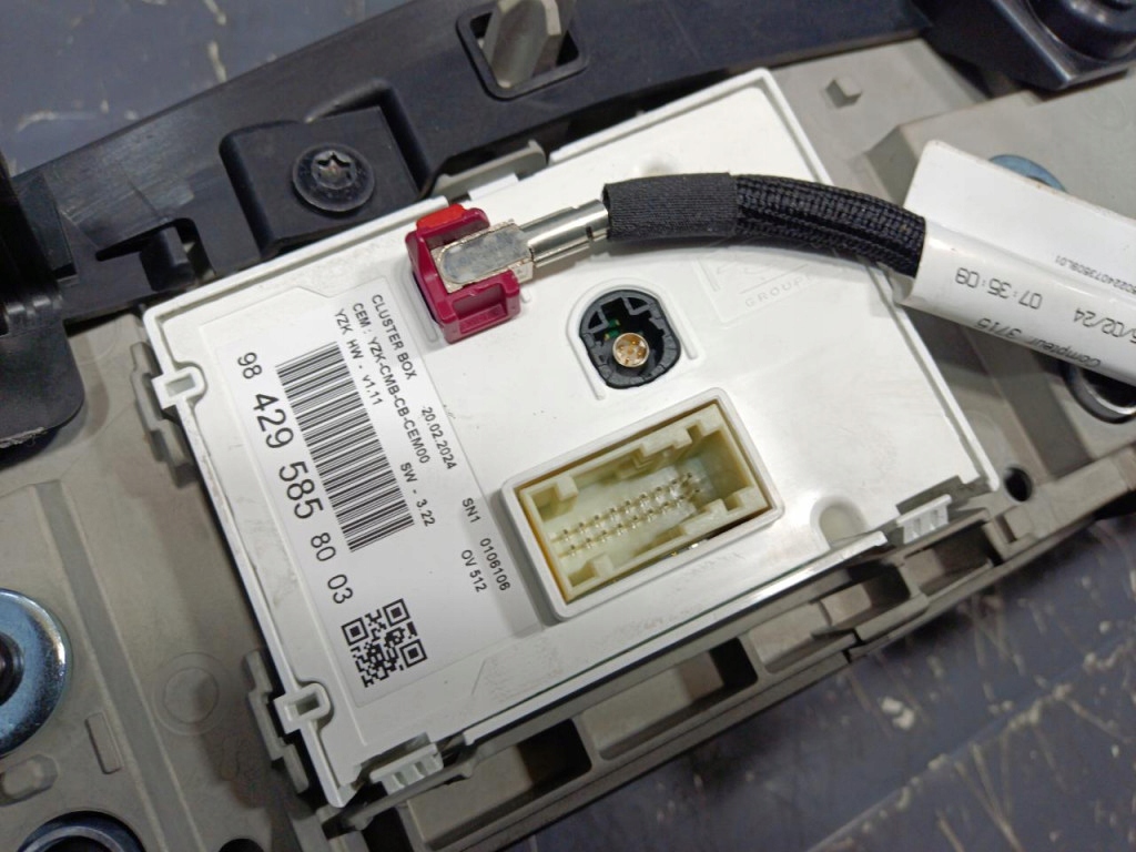 фото №9, Лічильник екран дисплей opel astra l vi гібрид 984804988004