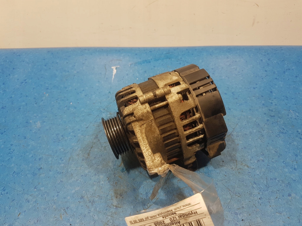 фото №1, Hyundai i20 i 1.2 генератор 37300-03300