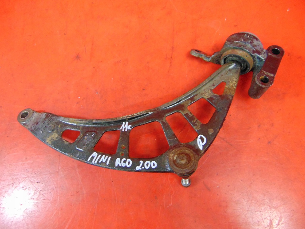 фото №1, Mini countryman r60 рычаг правый перед передний