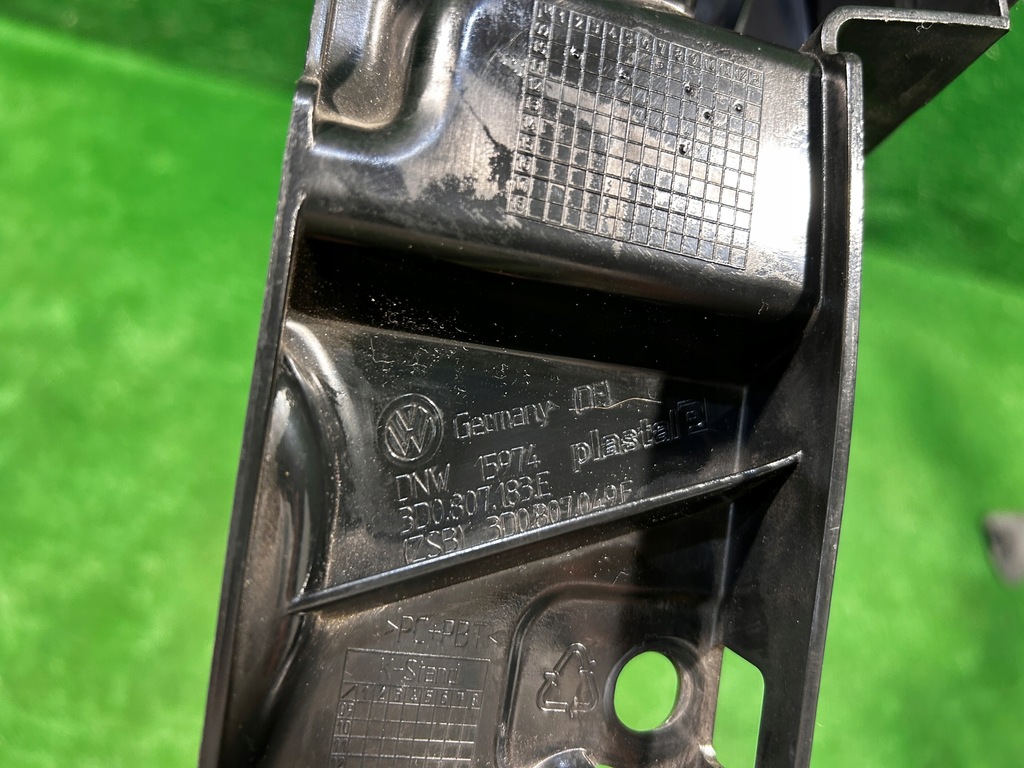 фото №12, Vw phaeton 3d0 lift направляющая кронштейн бампера левый перед передний 3d0807183e