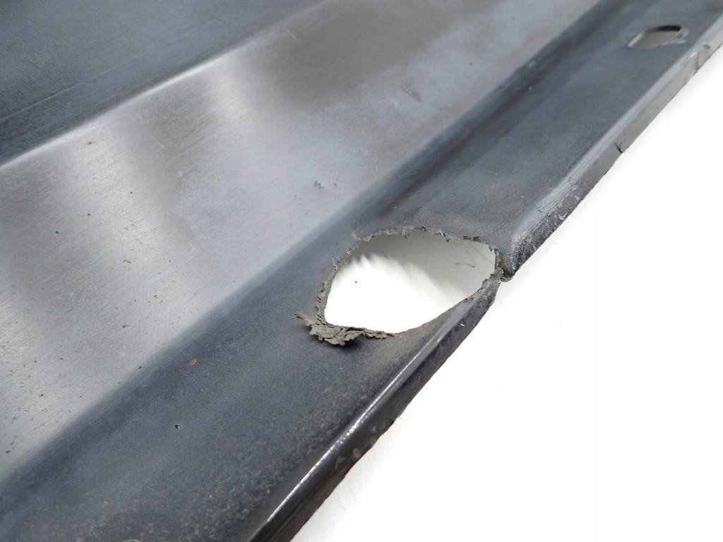 фото №7, Молдинг защита порог порог левая mercedes c-klasa w204 sedan 09r