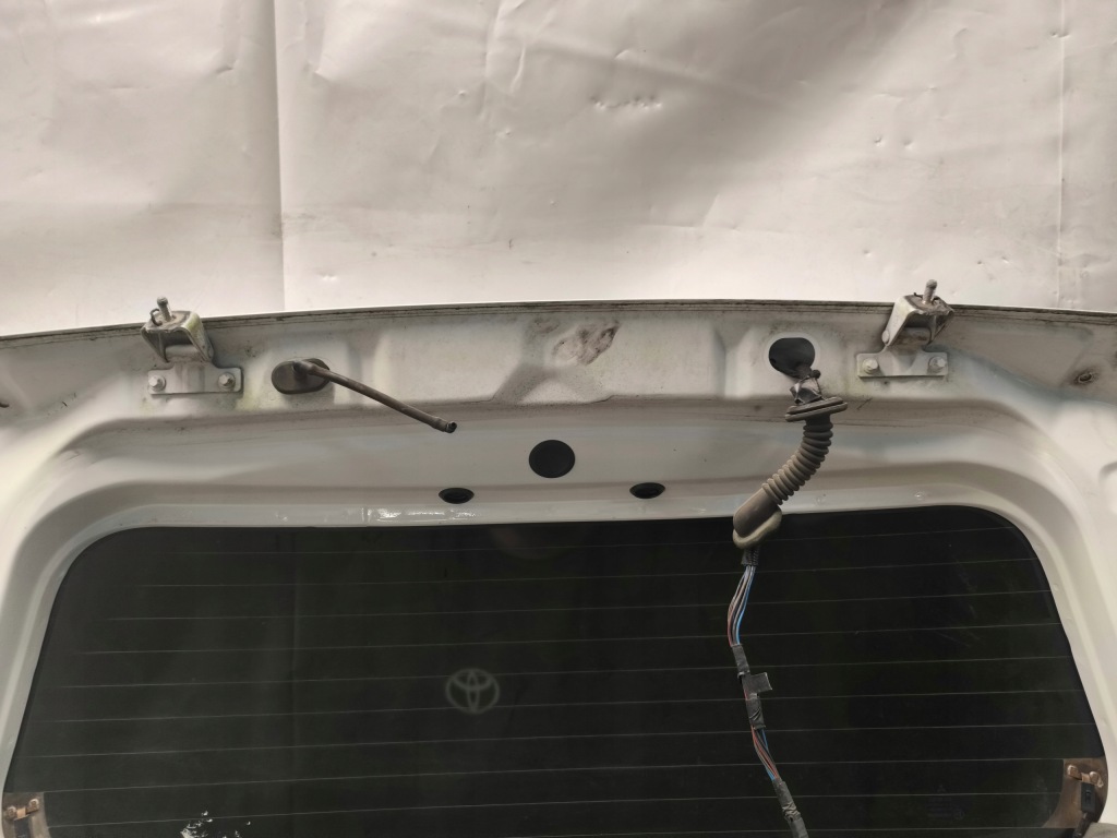 Кришка багажника задні задня mitsubishi colt vi z30 рестайлінг  5d 08-12 європа Зі Шроту