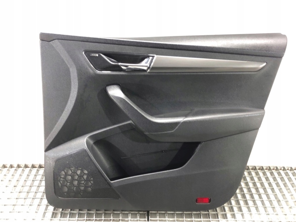 фото №1, Обшивка двері правий перед skoda karoq хетчбек оббивка