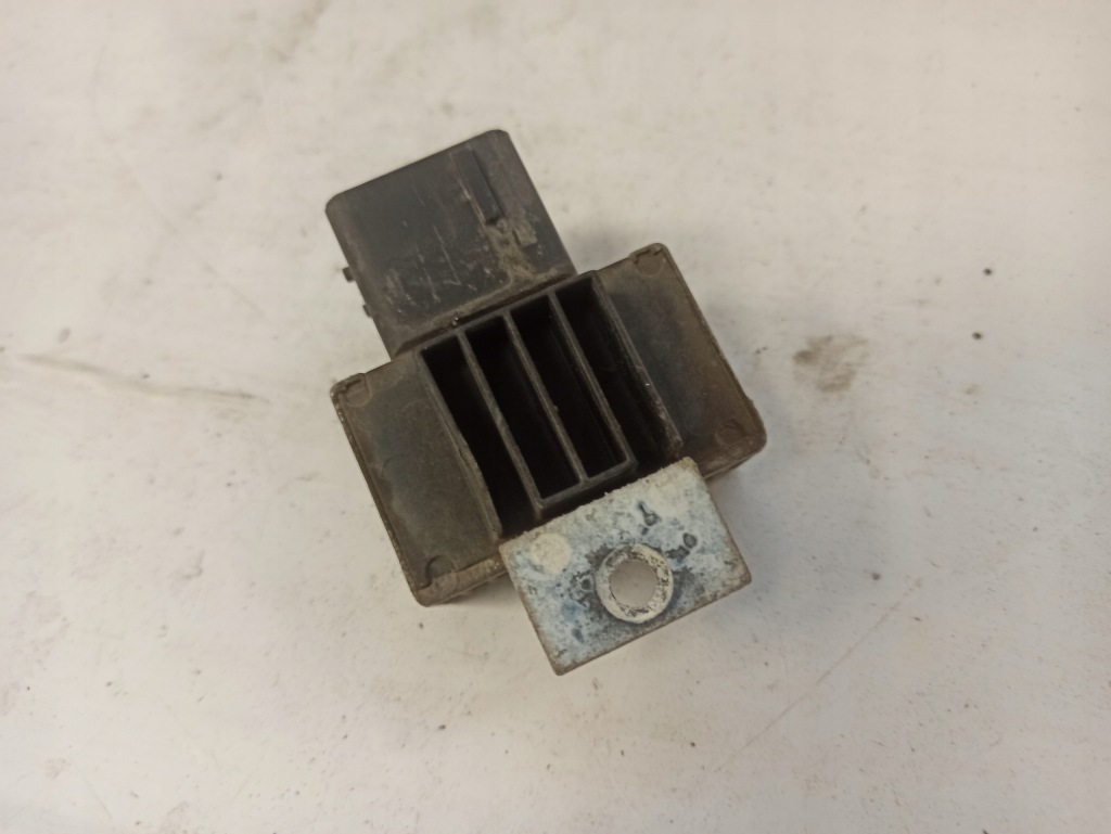 фото №8, Renault scenic 3 iii 1.5 dci 16v реле свічка 8200859243