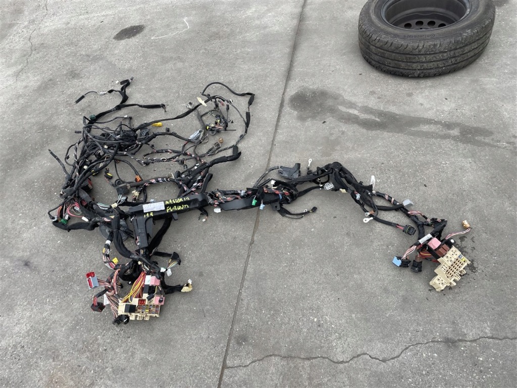 Купить Жгут электропроводка w панель салона renault master 3 iii 17-19r 19r