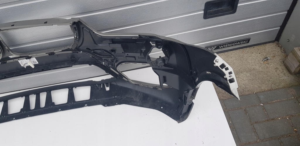 Bmw x1 f48 15-19 бампер перед передній 51117354815 в Україні