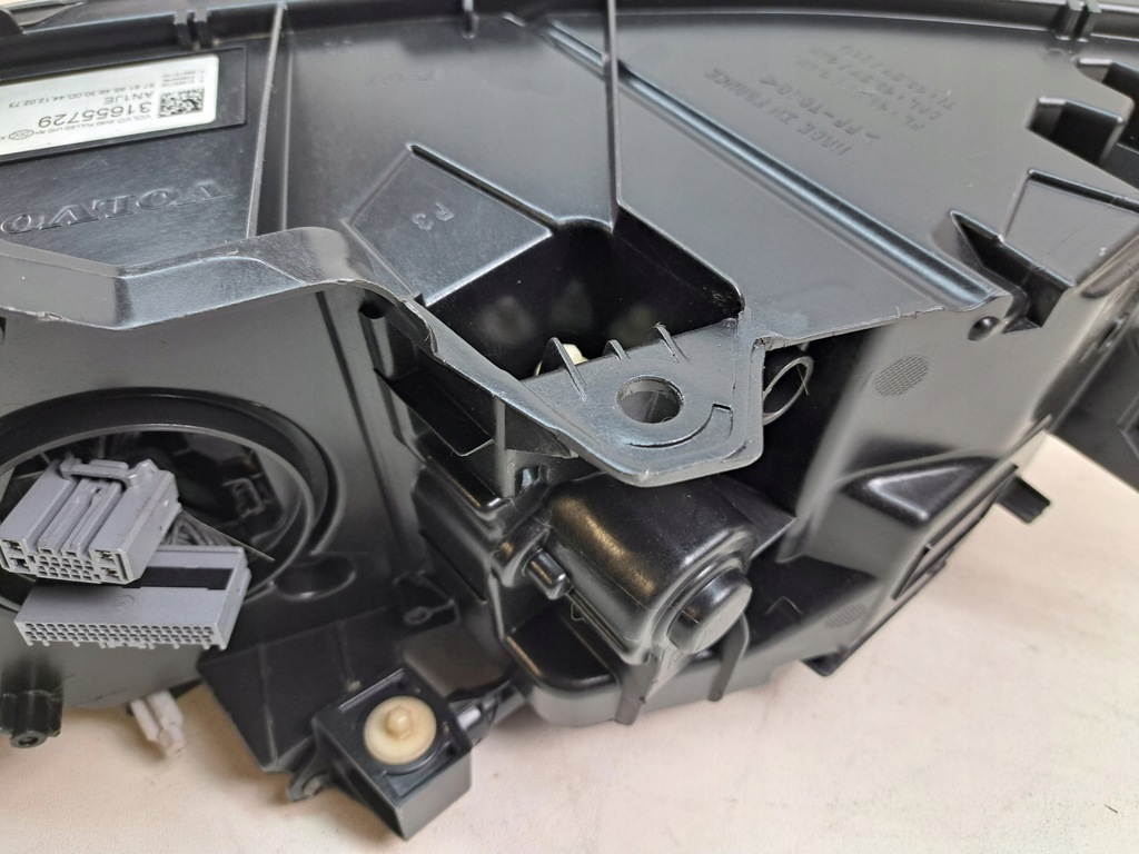 фото №11, Volvo v90 s90 full led лампа правая перед передняя