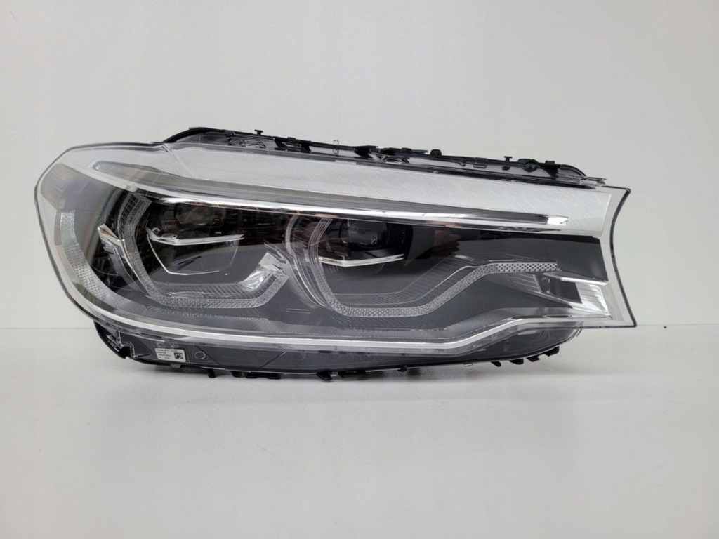 фото №1, Лампа права bmw 5 g30 g31 f90 laser 7493650-01