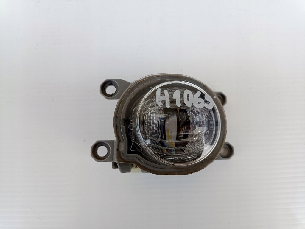 фото №1, Toyota hilux 20- свет дневные drl противотуманная фара led