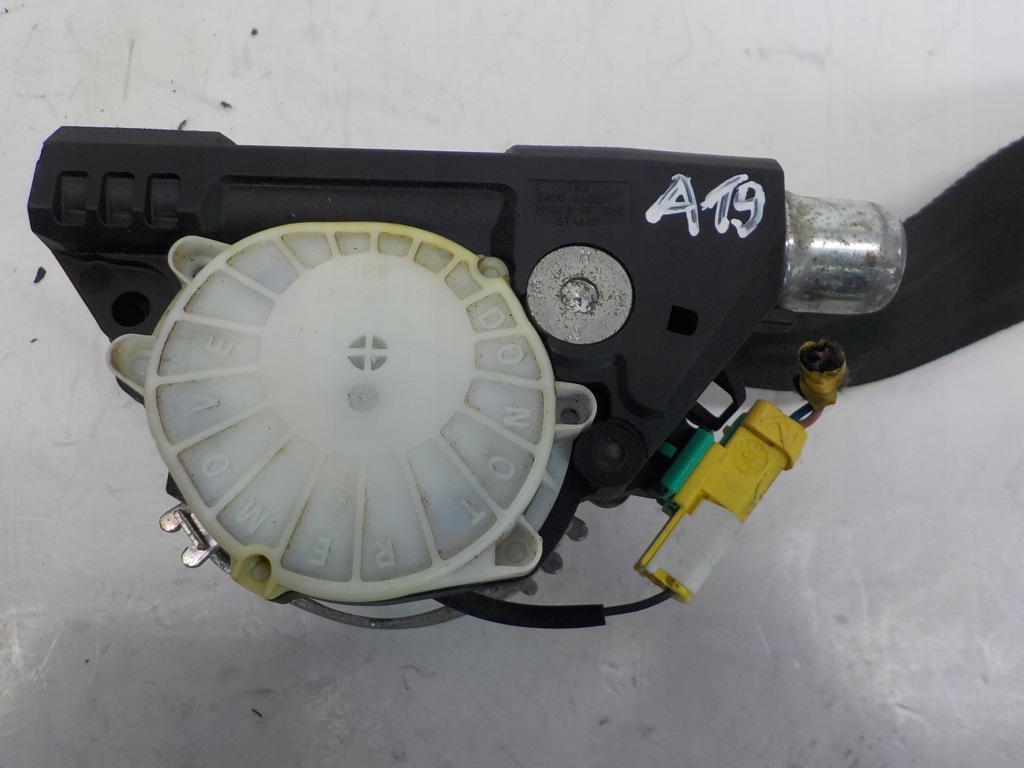 Alfa romeo brera ремень безопасности натяжитель правый  перед 33054014a с Разборки