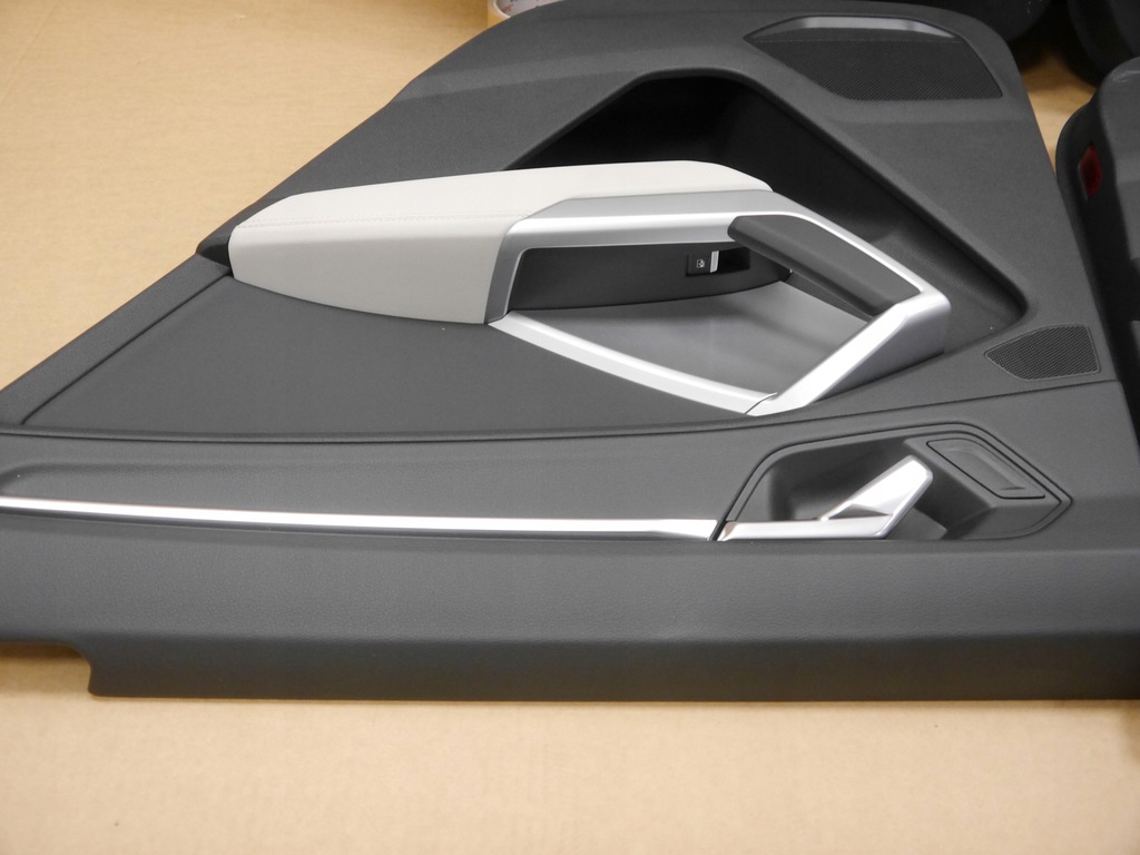 фото №14, Audi q3 83a сиденья кожа обивка