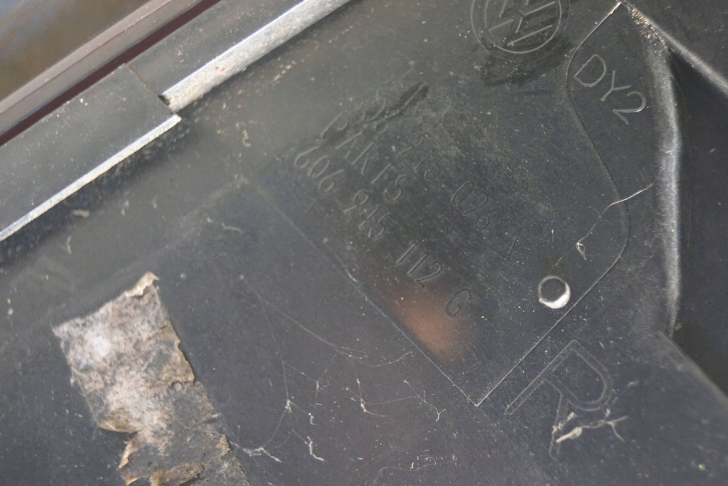 Vw polo iv 9n3 рестайлинг  лампа правая задний  s1598 в Украине