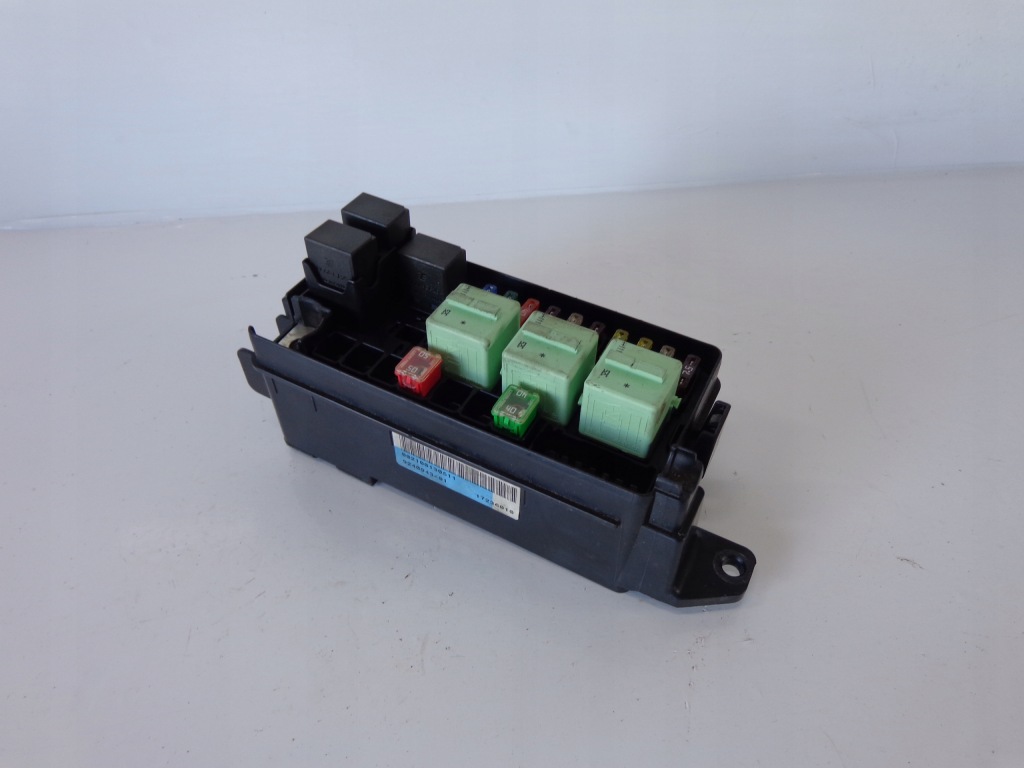 Купить Коробка предохранителей mini r56 9240943 1,6 turbo