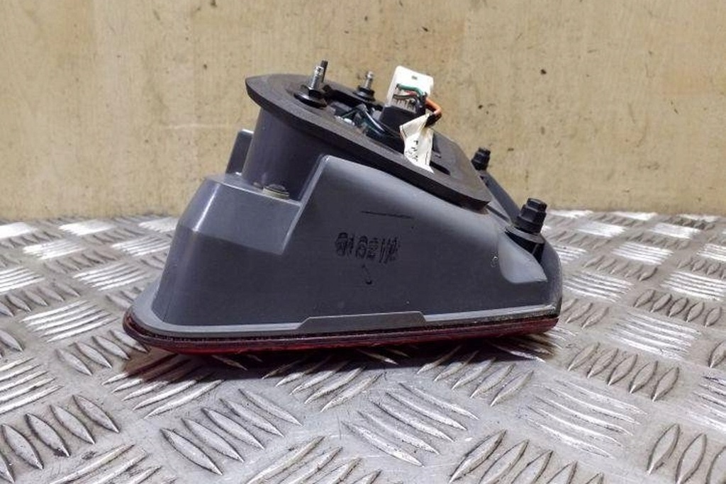 фото №8, Левая лампа крышки багажника kia sorento i jc 924052p1 2.2l дизель 120kw