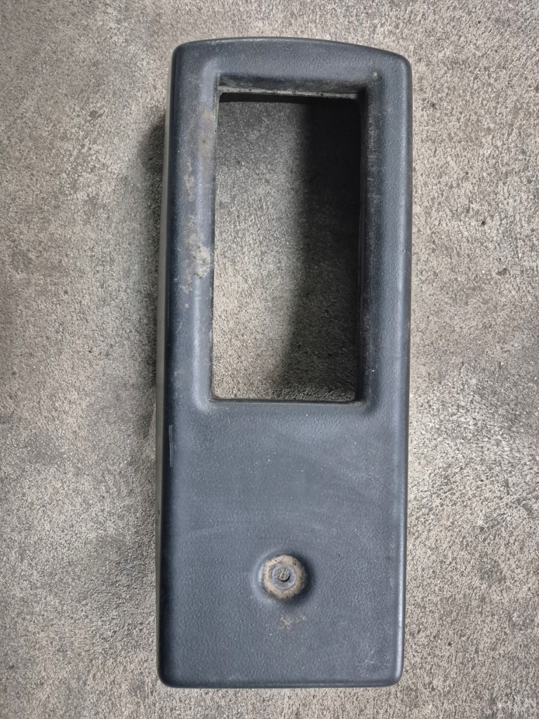 фото №1, Защита накладка рычаг переключения передач  переключения передач volvo fl fe renault midlum