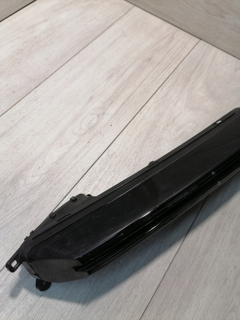 Cayenne turbo поворотник led левый 9y0953049 Киев