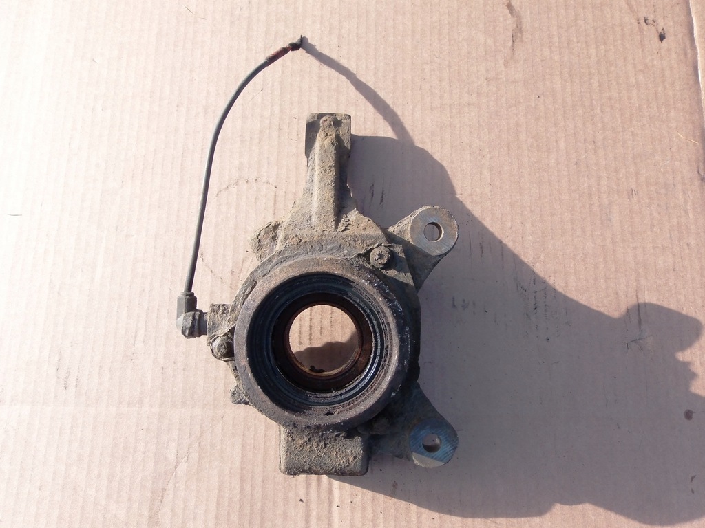 фото №1, Ступиця поворотний кулак правий перед land rover freelander i 2.0 td 4d