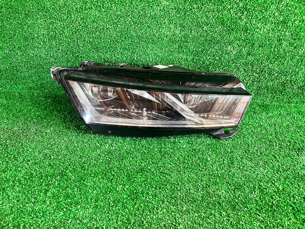 фото №1, Фара правий skoda octavia iv full led