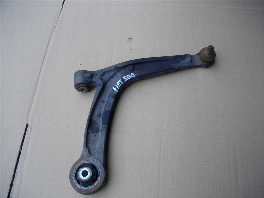 фото №1, Fiat 500 1.2 lift рычаг передний правый