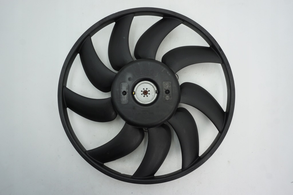 Купити Вентилятор радіатора audi a4 b8 m134986