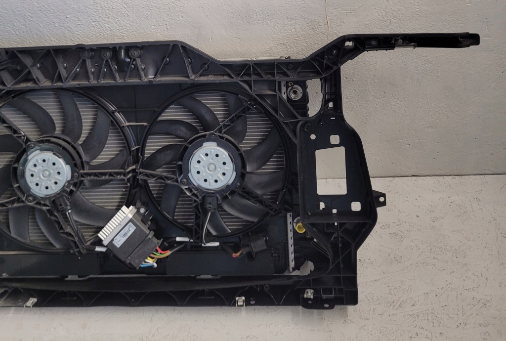 Audi a4 a5 рестайлінг  8t 2.0 tdi ремінь передній радіатор Ціна