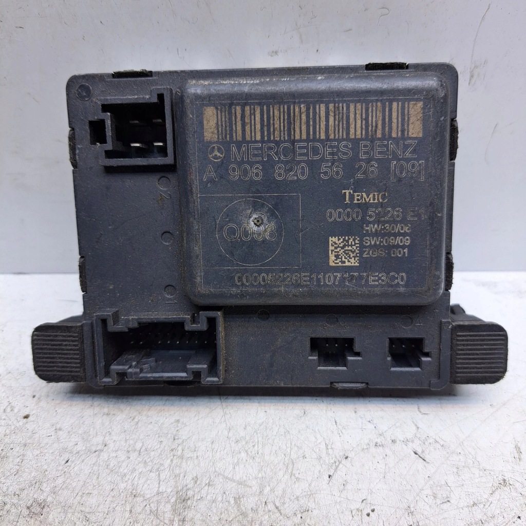 Купити Блок керування модуль дверей вікон mercedes sprinter 906 a9068205626