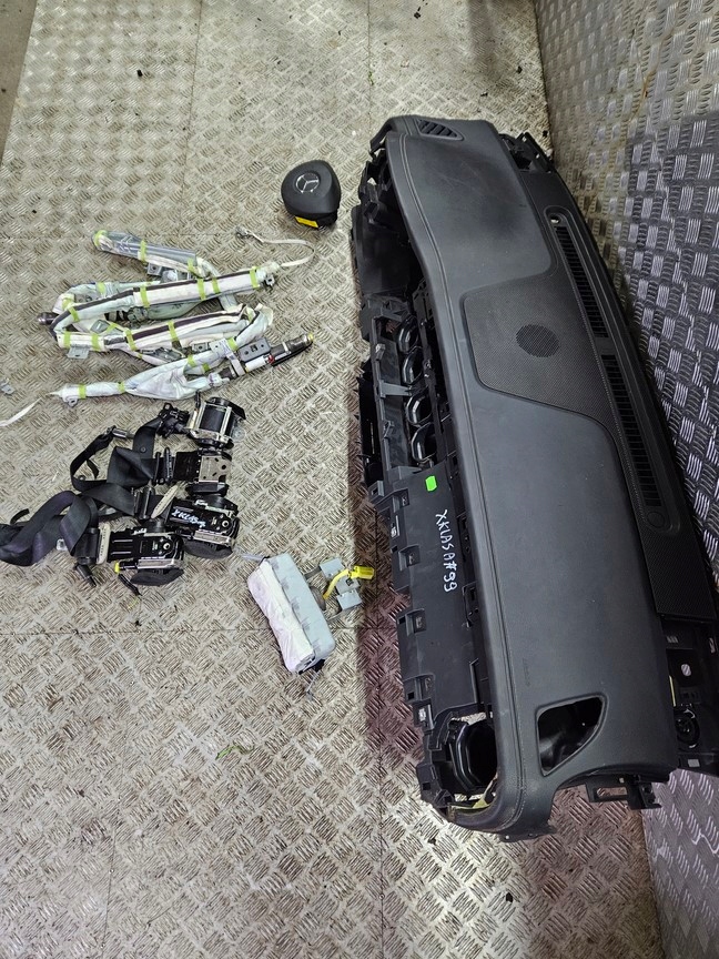 фото №6, Панель приладів панель приладів консоль mercedes x-klasa w470 czarna подушка безпеки