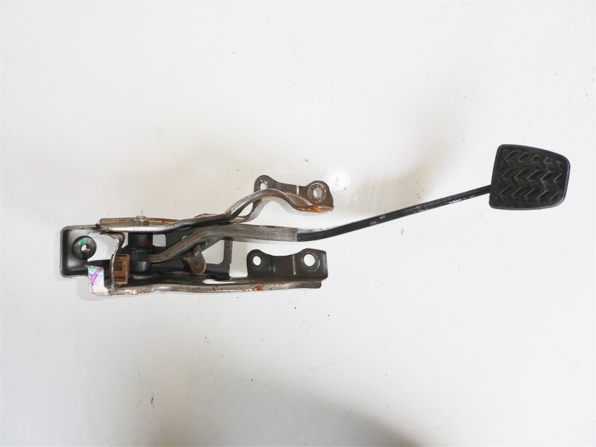 фото №2, Педаль тормоза toyota yaris ii 2006-2011 rok
