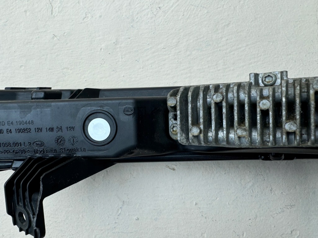 Jaguar f-pace x761 land rover velar 17r- противотуманная фара левый led drl jpla-15201 Киев