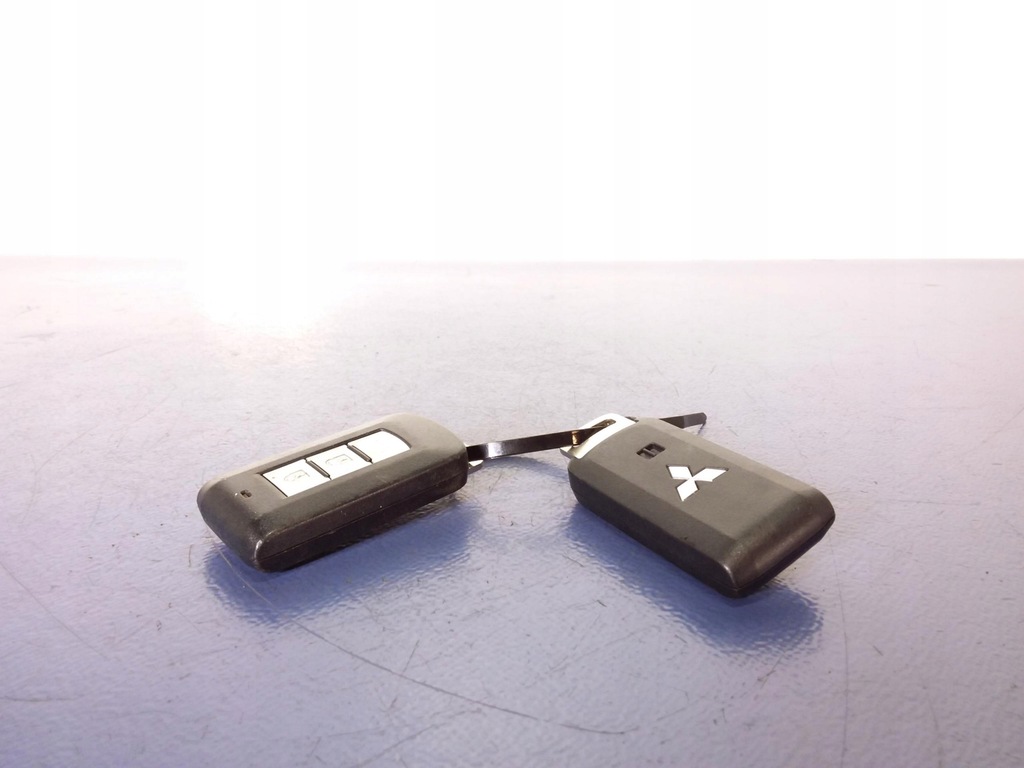 фото №1, Mitsubishi space star ii pilot ключ 2szt