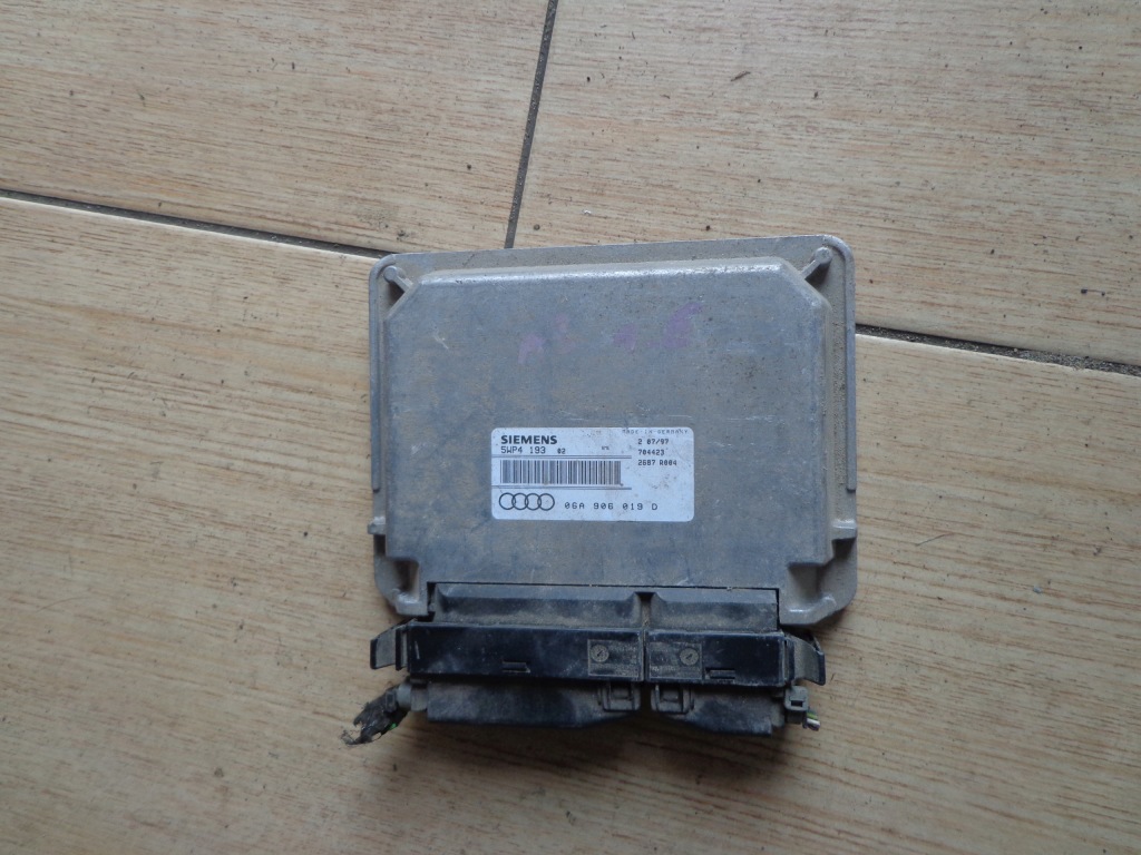 фото №1, Audi a3 98r. 1.6 ben бортовой компьютер