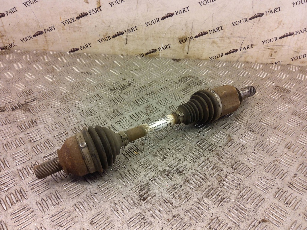 фото №1, Smart forfour ii w453 2016 левая сторона приводной вал задняя