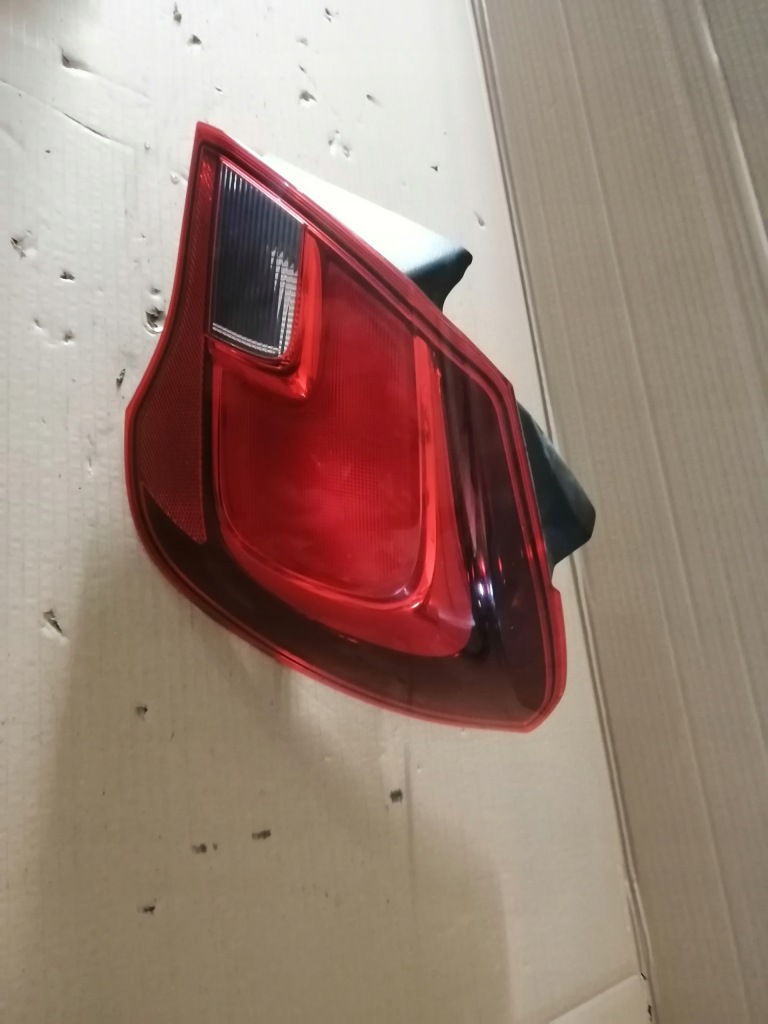 фото №1, Лампа задняя правая opel corsa e 39012622