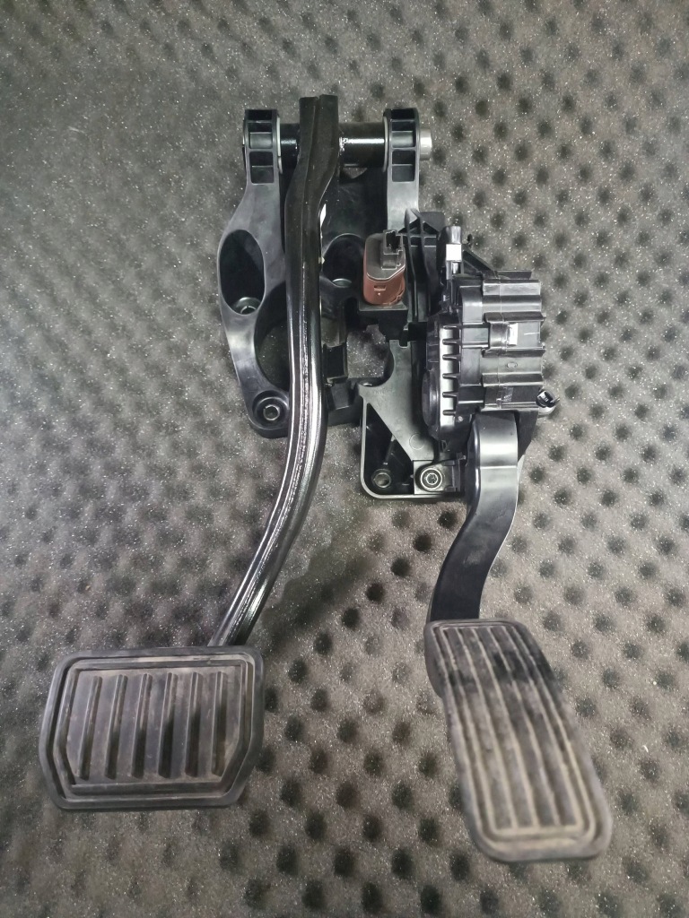 Купити Tesla model 3 педаль гальма 1044691-00-d