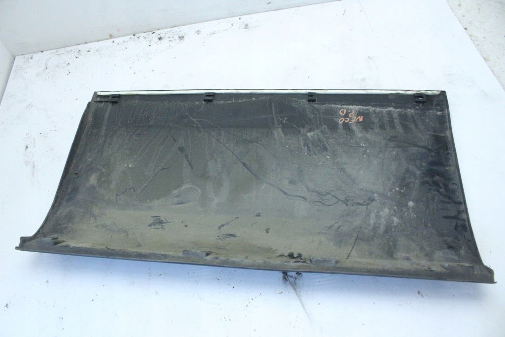 Молдинг правий bok 5801811685 iveco daily iv 17r. в Україні