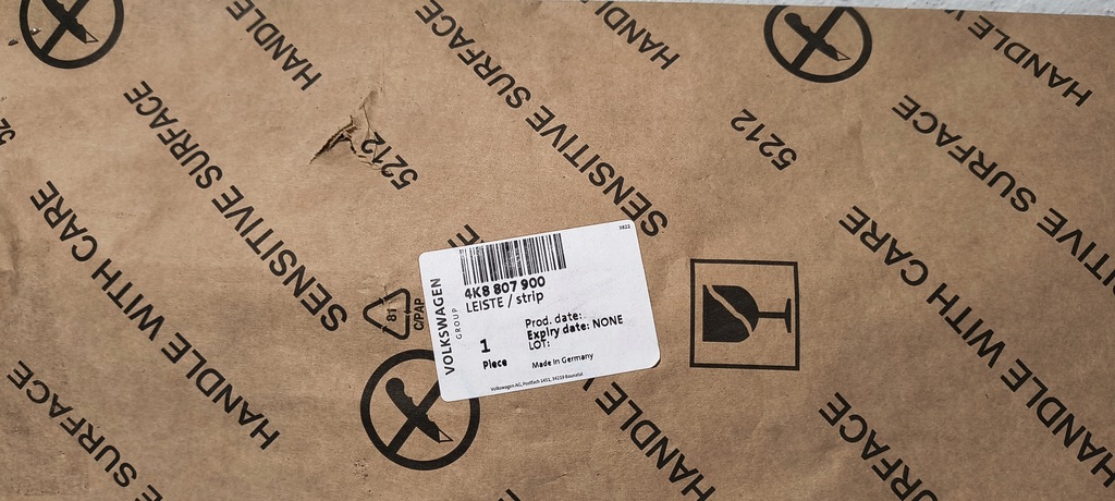 фото №10, Молдинг середня кріпильна бампер задня audi a6 c8 4k