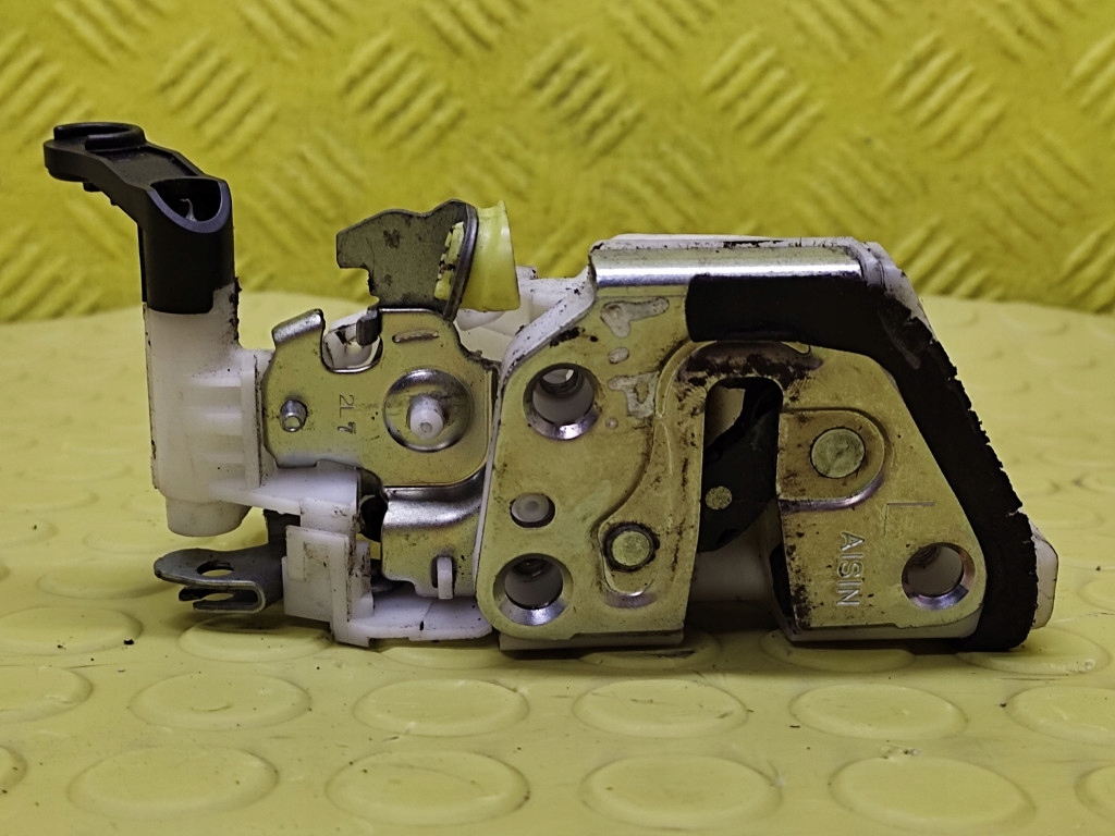 фото №3, Daihatsu cuore замок дверь левый перед