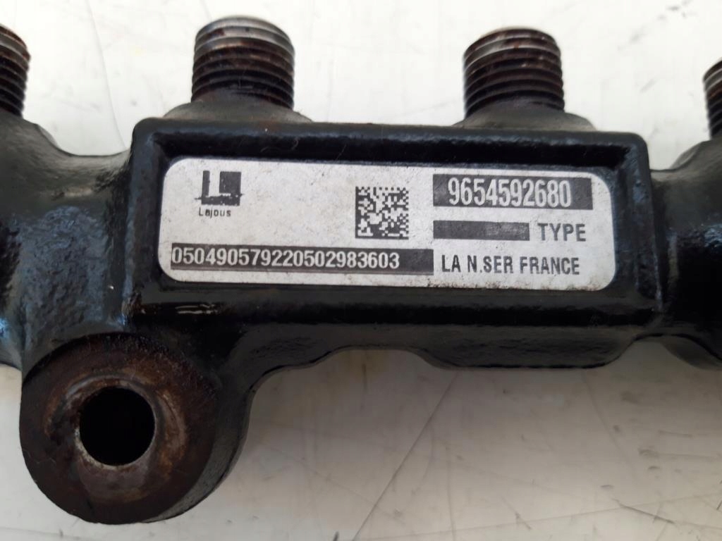 фото №4, Молдинг упорскування peugeot 206 1.4 hdi 9654592680