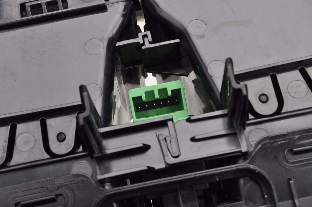 фото №5, Land rover discovery l462 решітка обдув середня